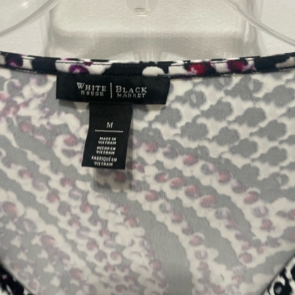 White House Black Market Fitted Graphic Blouse with Cuffed 3/4 Sleeves - Picture 11 of 11